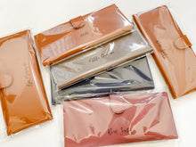 Load image into Gallery viewer, Checkbook Holder