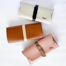 Load image into Gallery viewer, LILY pouch