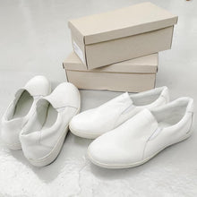 Load image into Gallery viewer, Nursing Shoes (genuine leather)